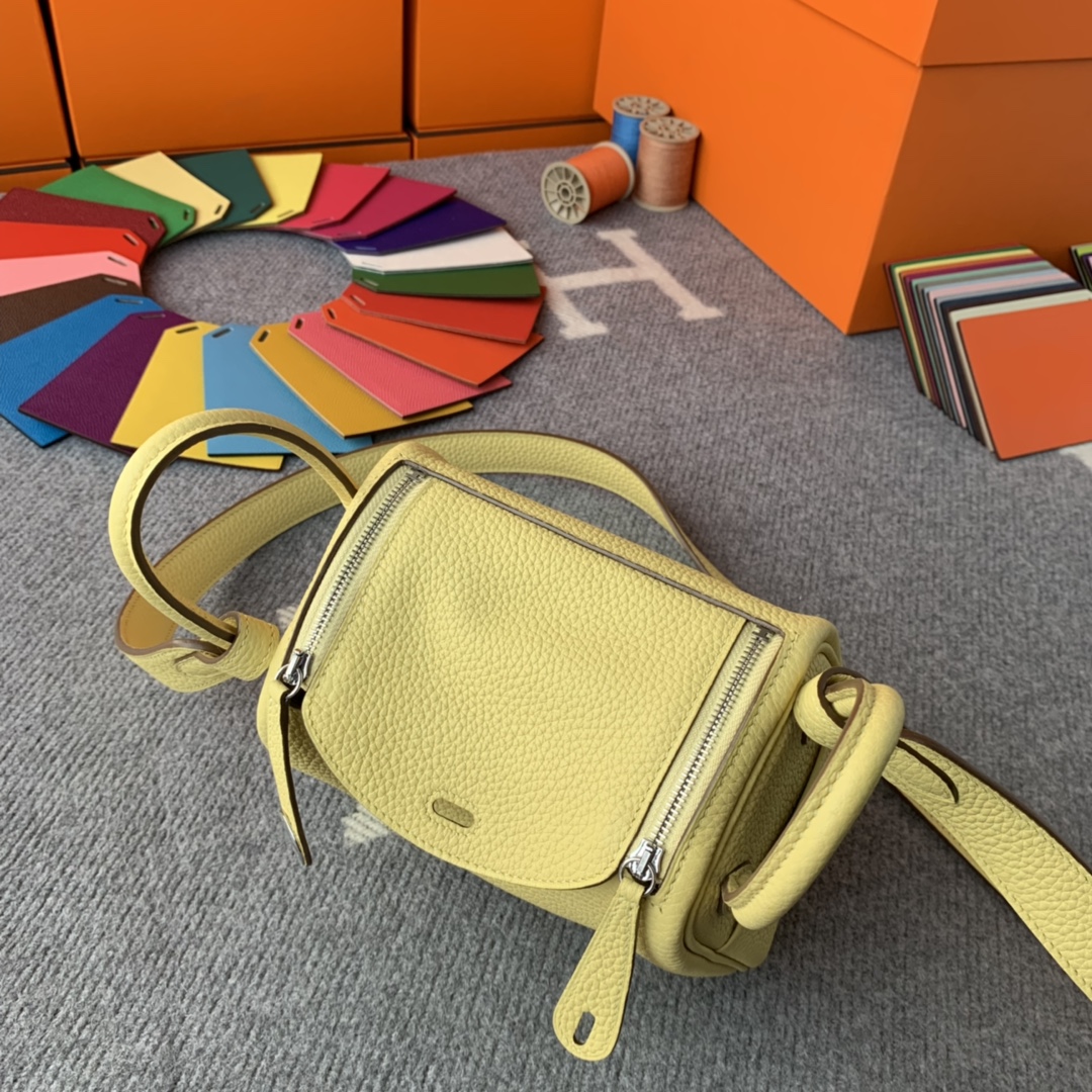 에르메스 미니 린디백 라임 화이트 은장 끌레망스 가죽